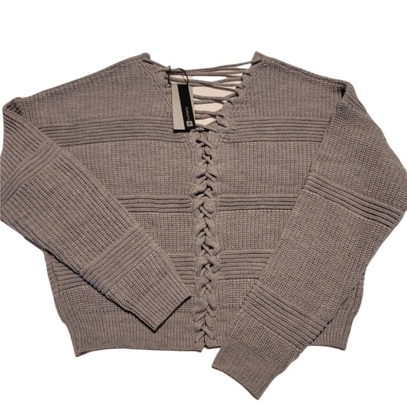 Numero Gray Knit Sweater - Picture 2 of 8